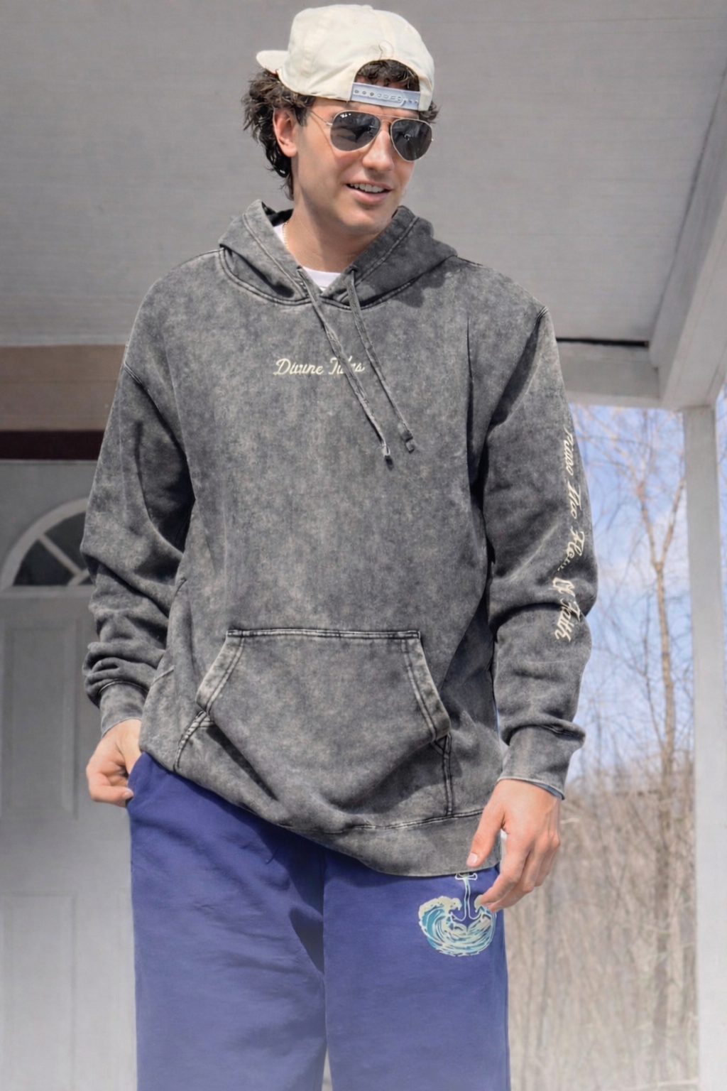 "Trust the flow of faith" Hoodie - Driftwood Black